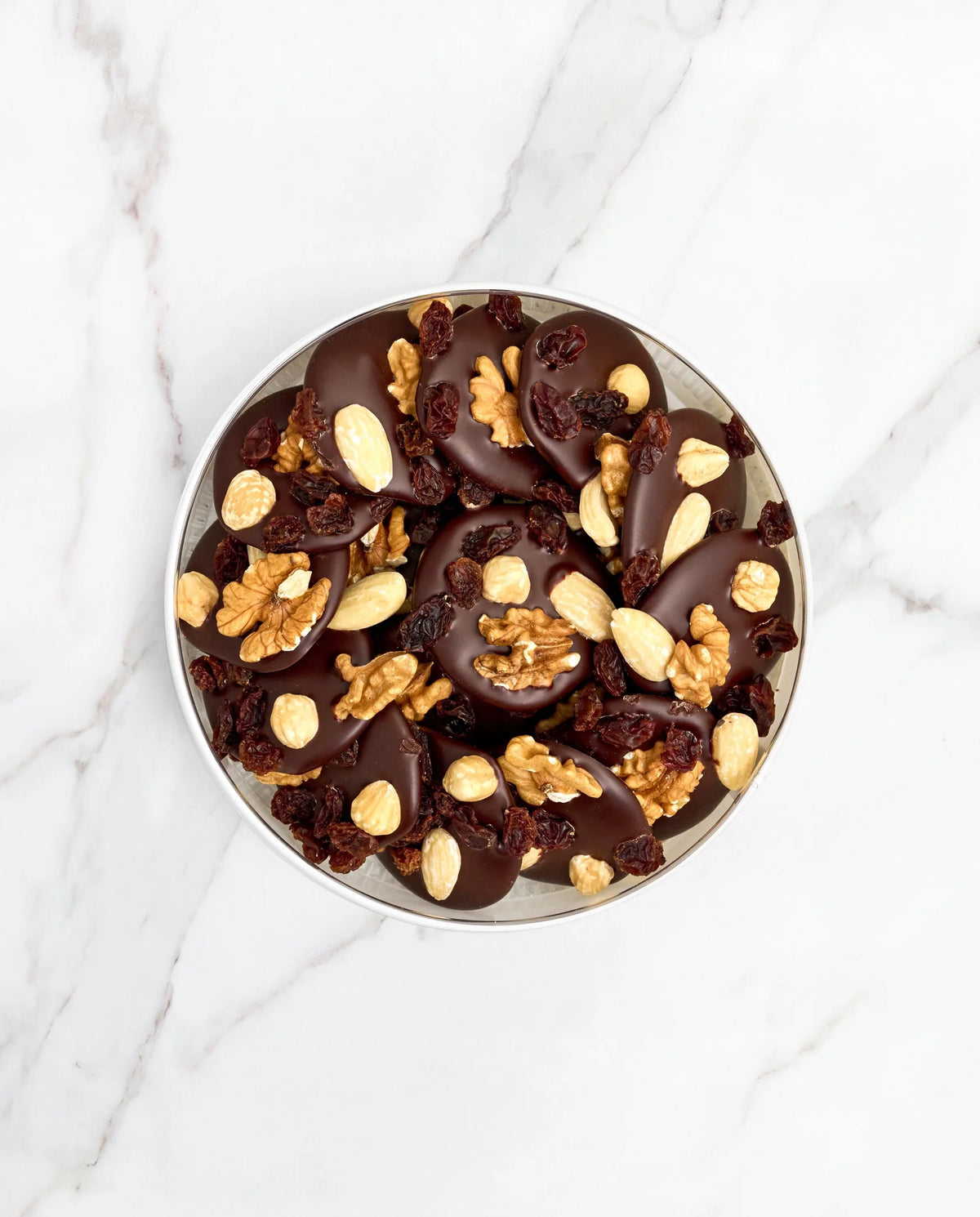 Studentenhaver met donkere chocolade - mendiants
